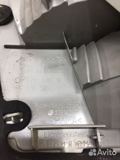 Фонарь правый Mercedes E-Class W211