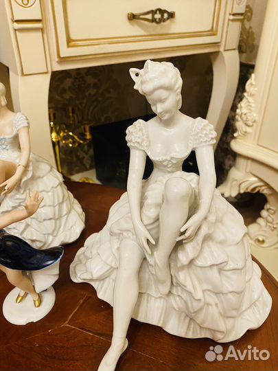 Коллекция роскошных немецких статуэток