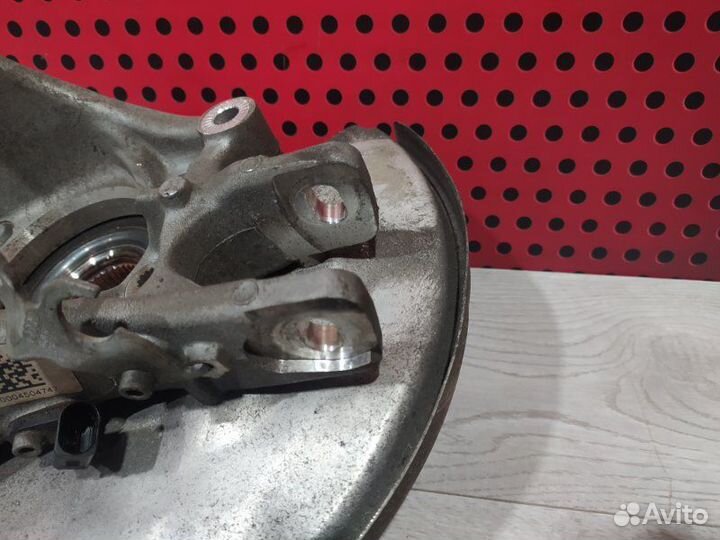 Кулак задний правый Porsche Macan 95B 2019