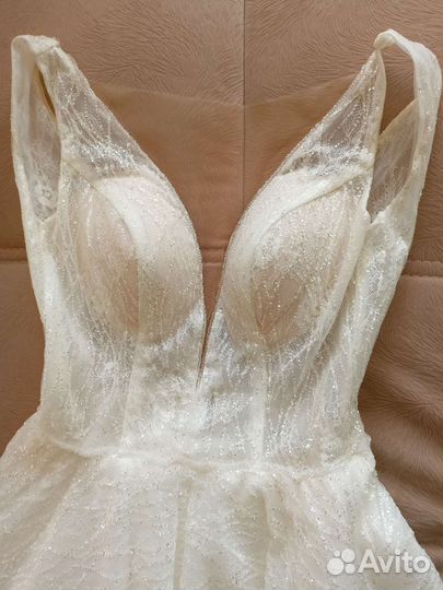 Свадебное платье с фатой