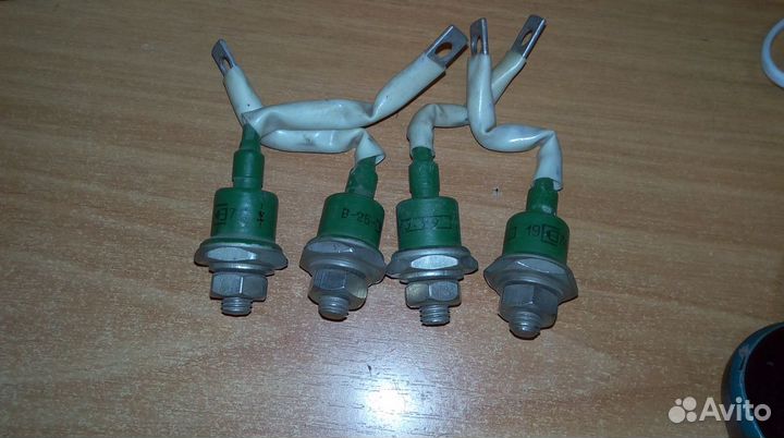 Диод Д215,Д245Б,кд202,В25-2,стабилит Д815,816,817