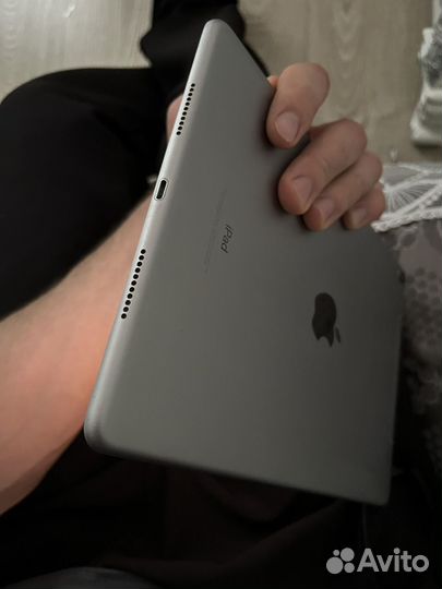 iPad pro 10 5 64gb wifi cellular