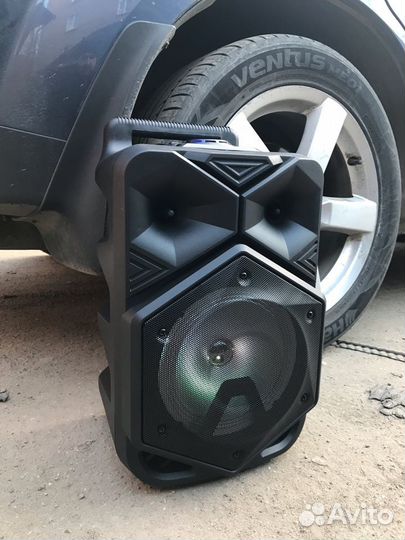 Колонка Бумбокс с микрофоном