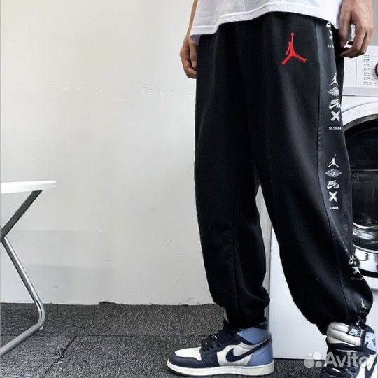 Штаны с лампасами Jordan