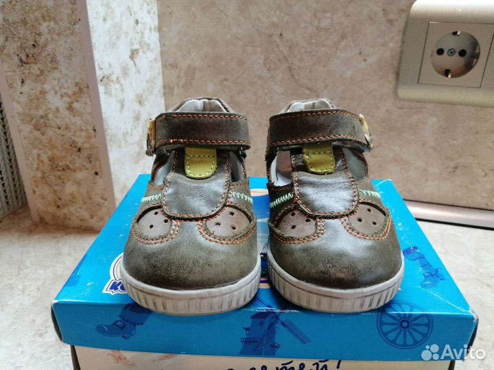 Сандалии на мальчика 