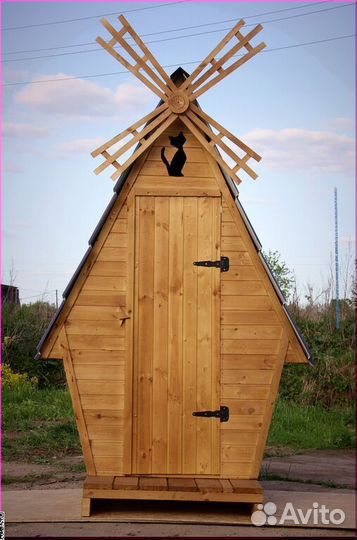 Уличный туалет деревянный SUN338