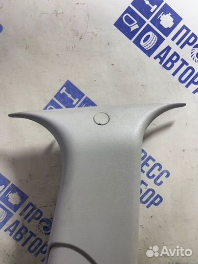 Обшивка стойки правая Ford Fusion хэтчбек 1.6 fyja