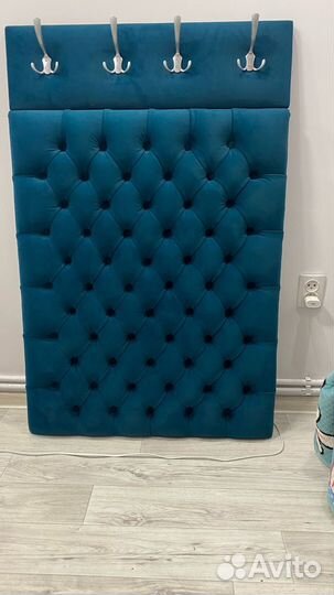 Вешалка в каретной стяжке