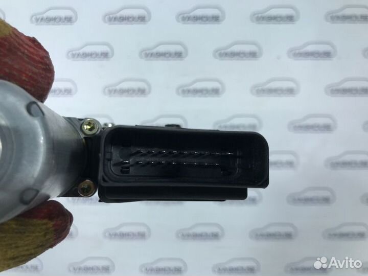 Мотор стеклоподъемника задний левый Volkswagen