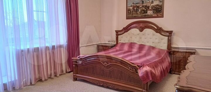 Дом 280 м² на участке 15 сот.