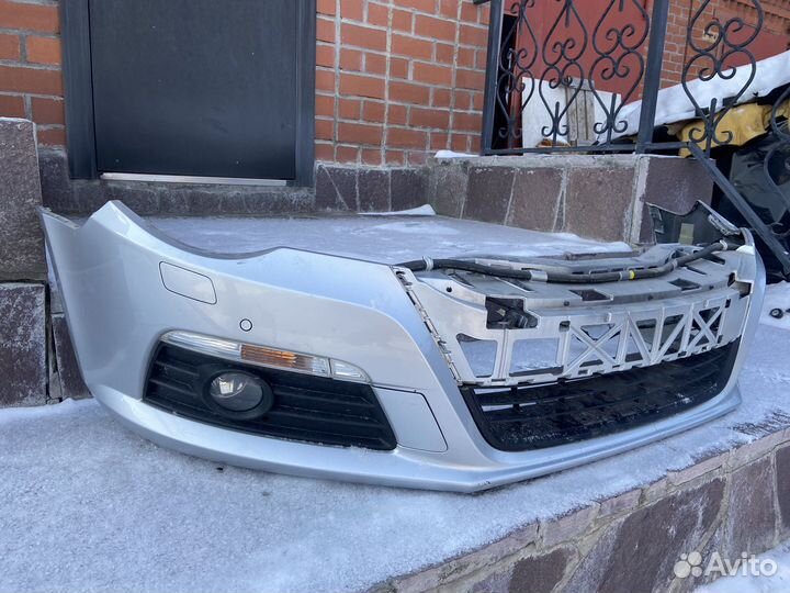 Передний бампер VW Passat CC