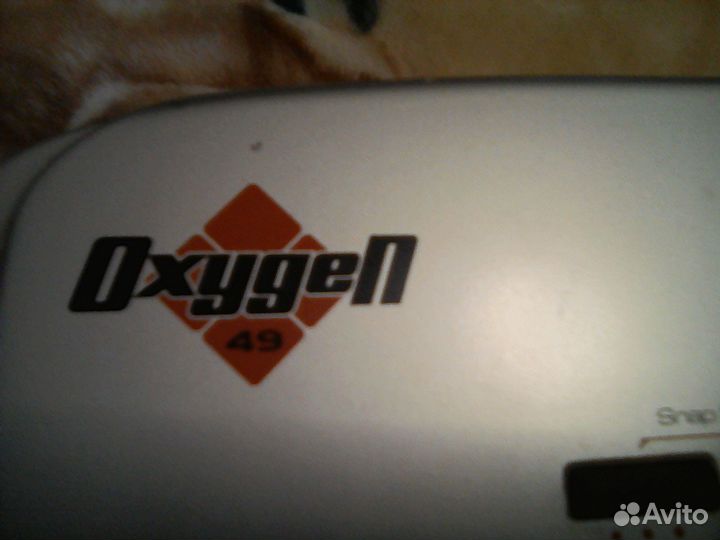 Синтезатор oxygen 49