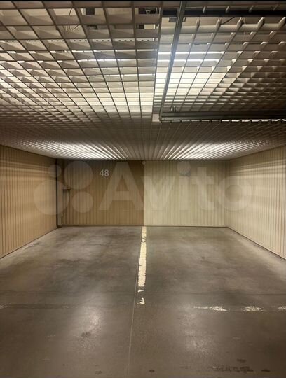 Машиноместо, 30 м²