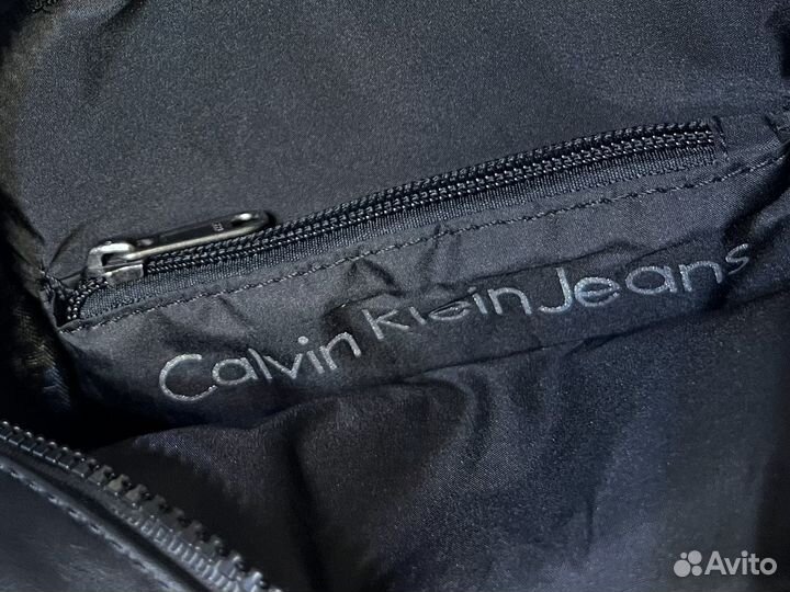 Фирменная Calvin Klein Сумка на плечо