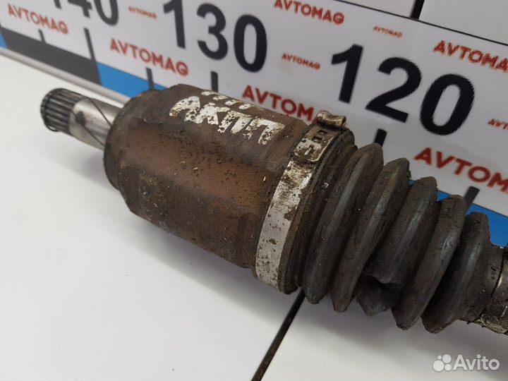 Полуось (Привод )передний правый в сборе