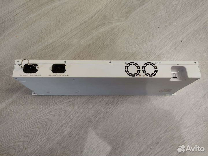 Маршрутизатор Mikrotik CCR1009-8G-1S-1S+