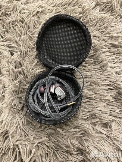 Безгрловая гитра Donner hush-I silent guitar