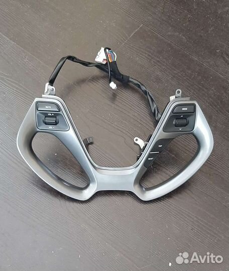 Kia Rio 3 кнопки управления магнитолой