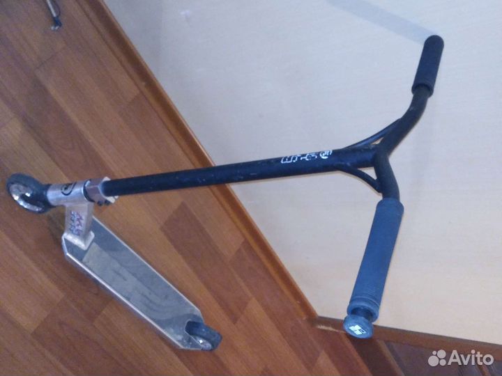 Трюковой самокат Hipe h3
