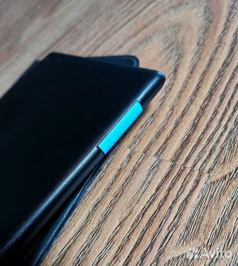 Планшет Lenovo Tab 4 (LTE/IPS)