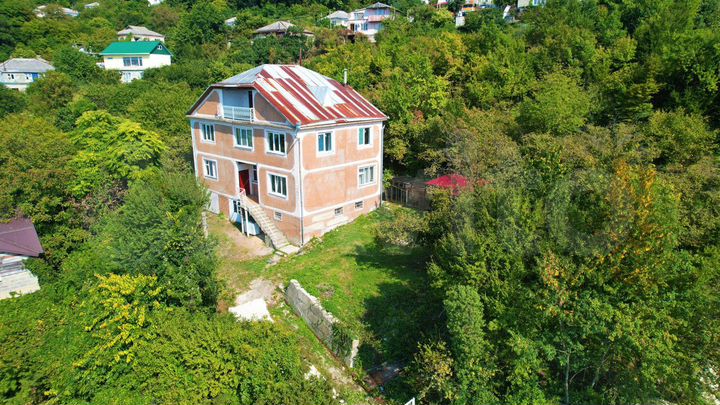 Дом 340 м² на участке 20 сот.