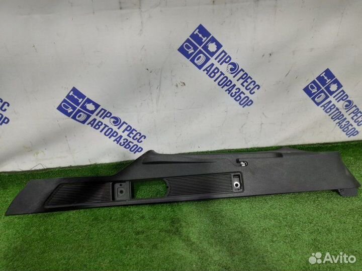 Обшивка багажника левая Mazda 6 Gh универсал 2.0