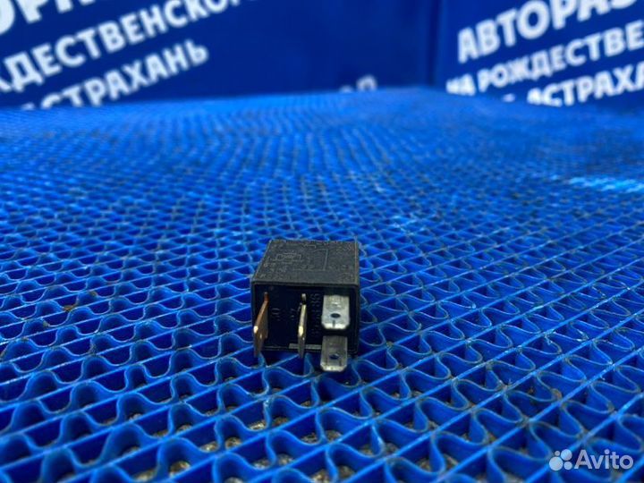 Реле Daewoo Nexia седан 2006