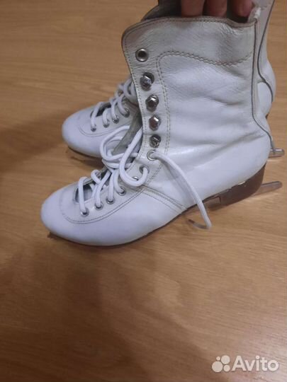 Коньки профессиональные 36 размер