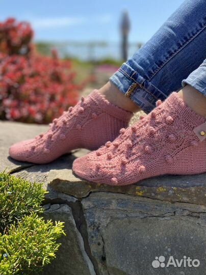 Вязаные носочки ручной работы