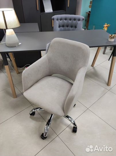 Компьютерное кресло для дома и офиса