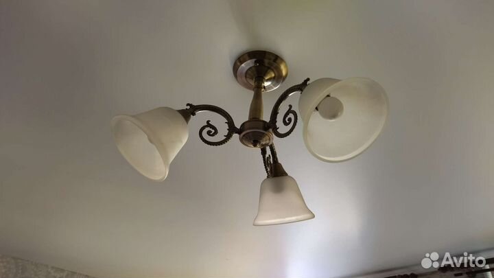 Люстра потолочная бу