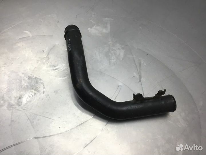 Патрубок радиатора Kia Cee'd универсал D4FB 2010