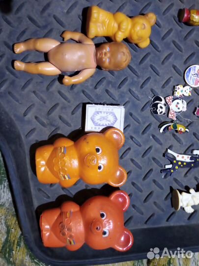 Игрушки СССР пупс гдр значки солдатики