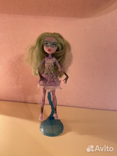 Кукла монстр хай твайла