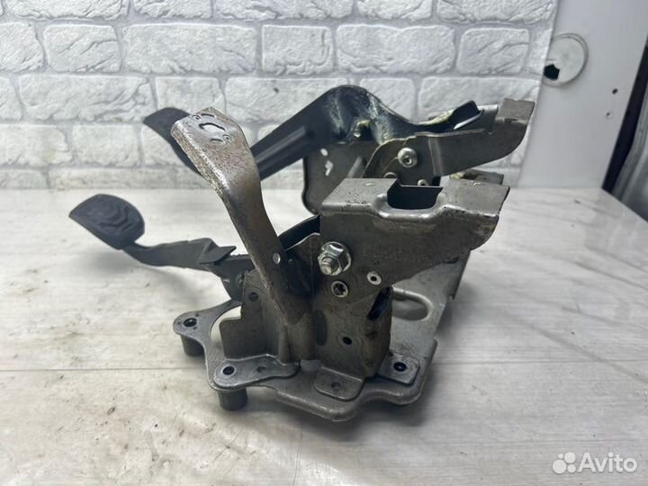 Педальный узел Ford Transit Custom