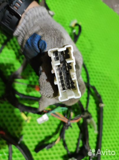 Проводка салона Nissan Note E11 06-09