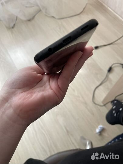Samsung Galaxy S9, 4/64 ГБ