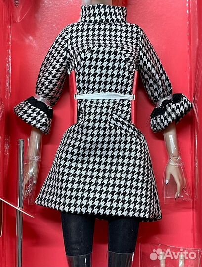 Poppy parker checkmates