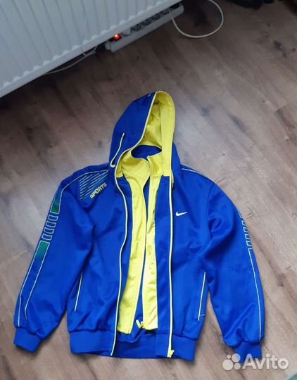 Спортивный костюм