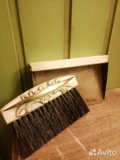 Совочек и щетка для крошек