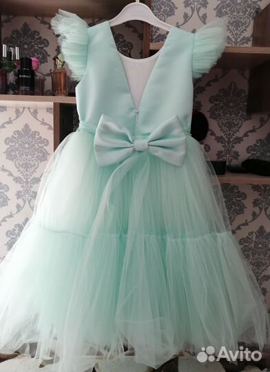 Платье для девочки праздничное