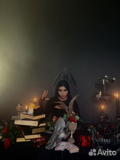Гадалка. Экстрасенс. Приворот. Ведунья. Таро