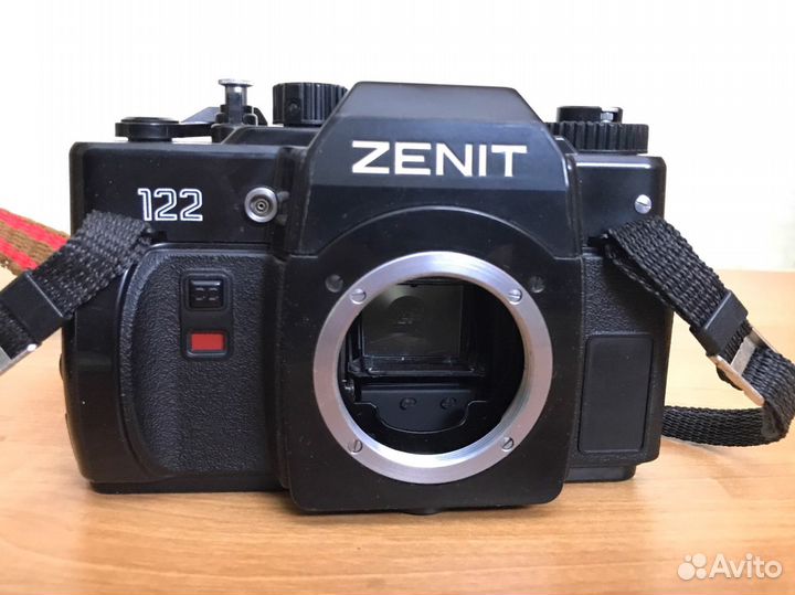 Zenit 122 Зеркальный фотоаппарат плёночный кмз