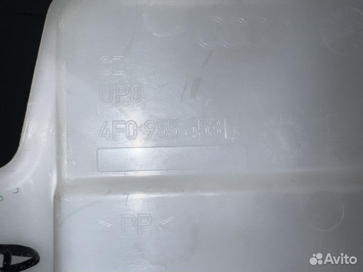 Бачок омывателя Audi A6 C6