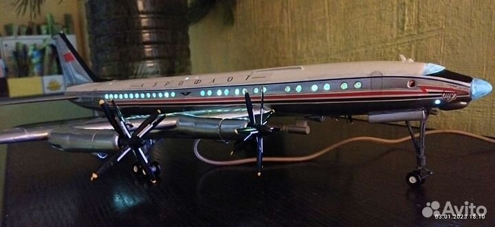 Ту 114 модель самолёта.масштаб 1:100