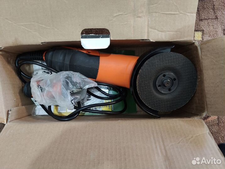 Углошлифовальная машина новая