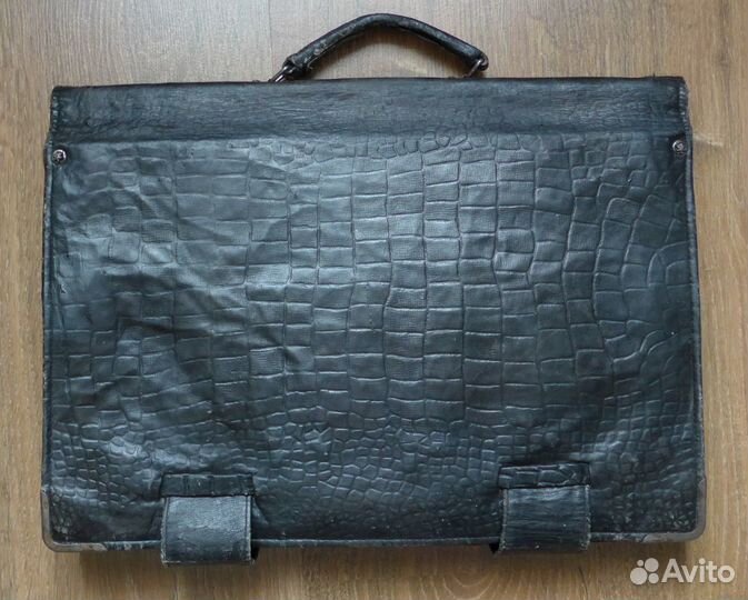 Кожаный портфель
