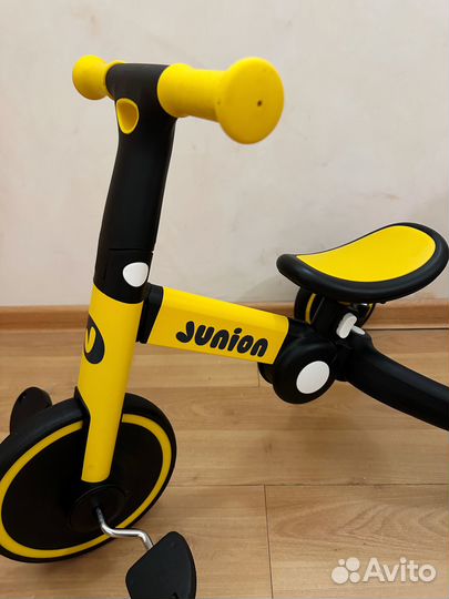 Беговел junion buzzi.б/у