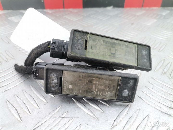 Подсветка номера для Peugeot-Citroen 807 6340A5