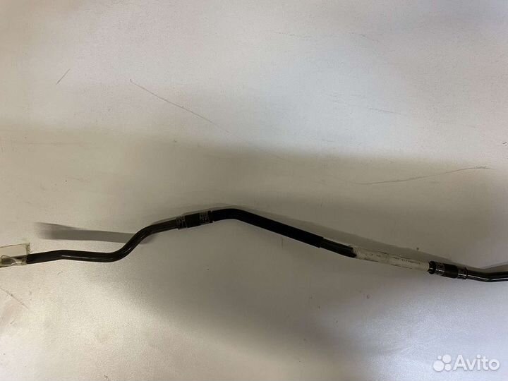 Трубка входная маслянного радиатора LC100 UZJ100